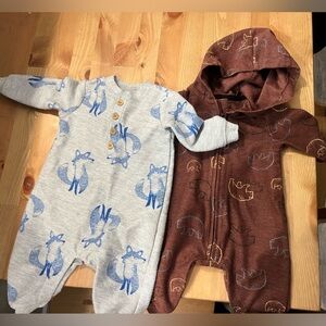 Brand New Never Worn baby outfits
